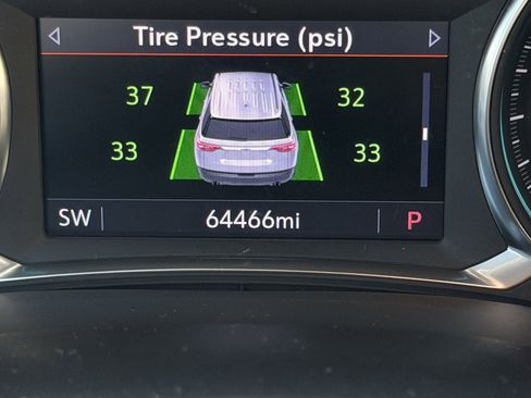 Used 2023 Chevrolet Traverse LT w/ LPO, Floor Liner Package image 22