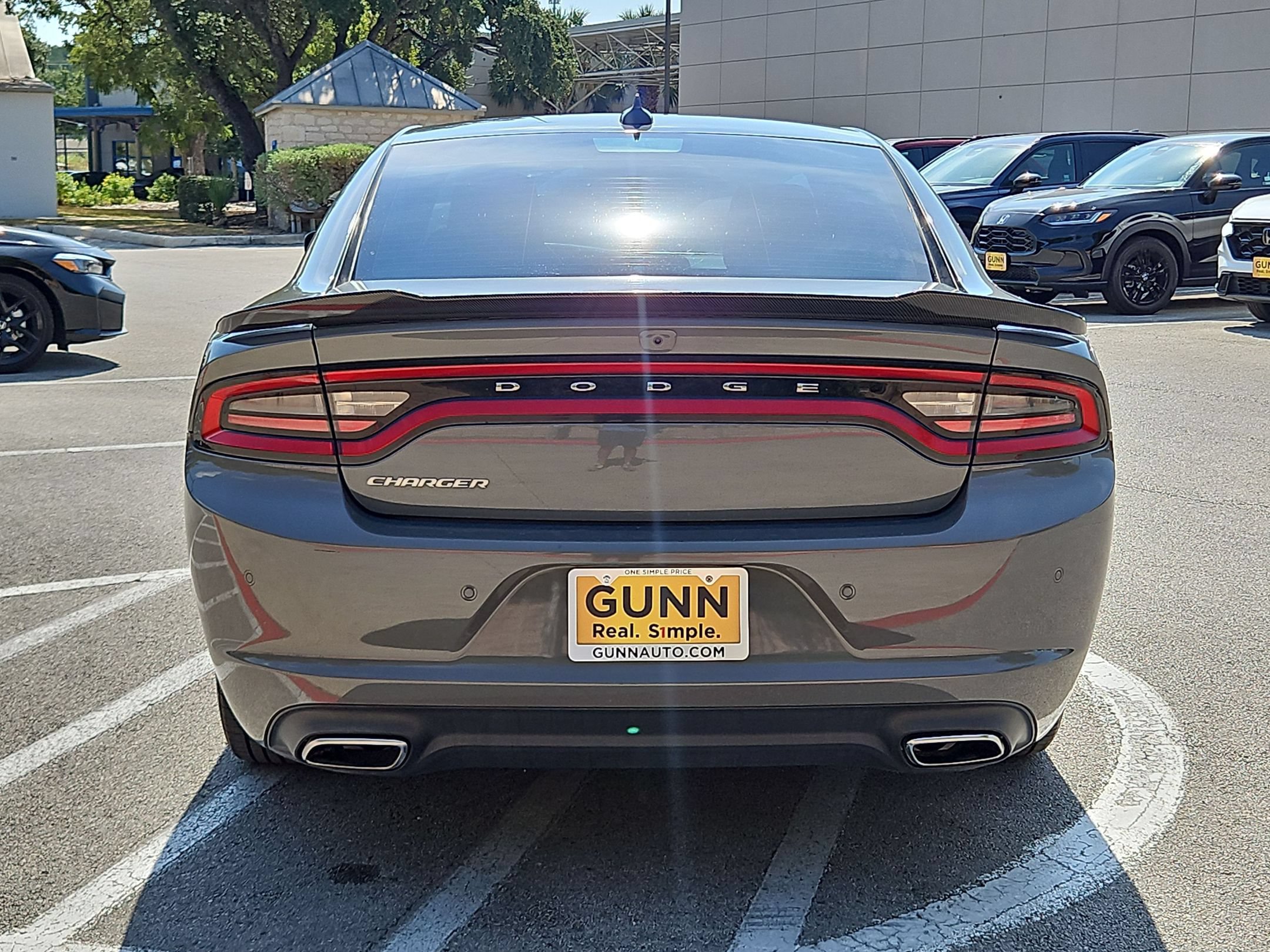 Used 2023 Dodge Charger SXT RWD image 4