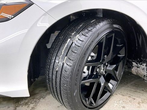 Certified 2025 Honda Civic Sport image 33