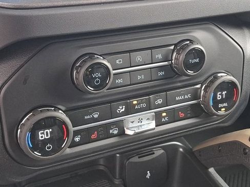 Used 2025 Ford Bronco Badlands AWD/4WD image 15