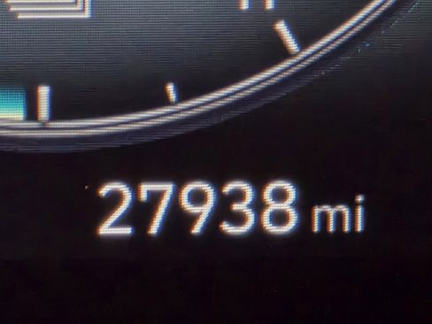 Certified 2025 Hyundai Elantra Limited image 36