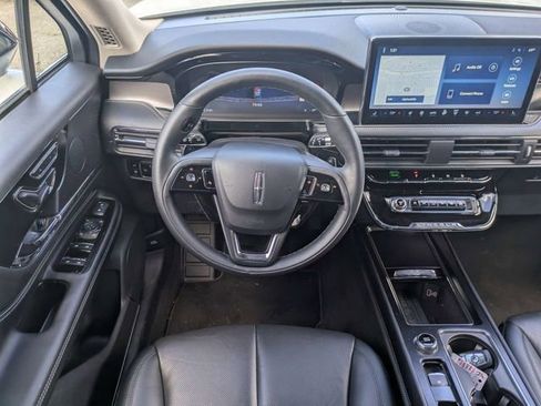 Used 2025 Lincoln Corsair Grand Touring w/ Equipment Group 301A AWD/4WD image 17