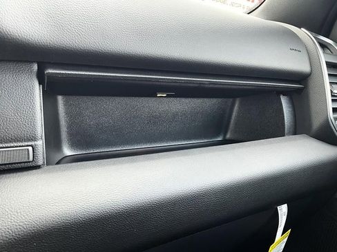 New 2026 RAM 1500 4x4 Crew Cab image 34