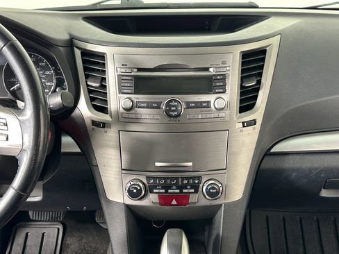 Used 2010 Subaru Outback 2.5i Premium image 34