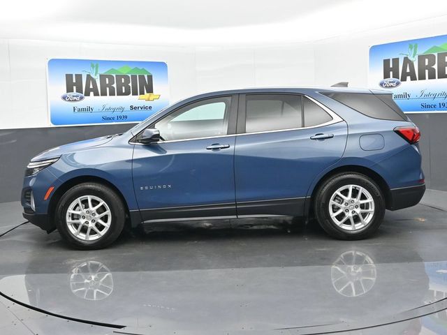 Used 2024 Chevrolet Equinox LT FWD image 2