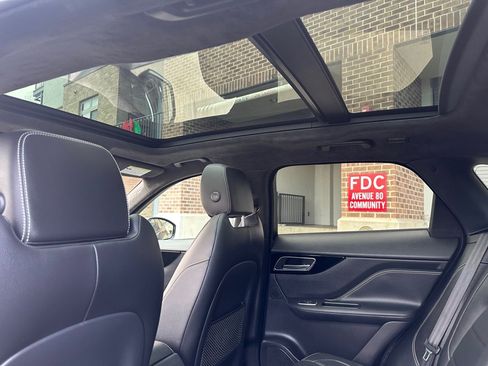 Used 2019 Jaguar F-PACE S image 20