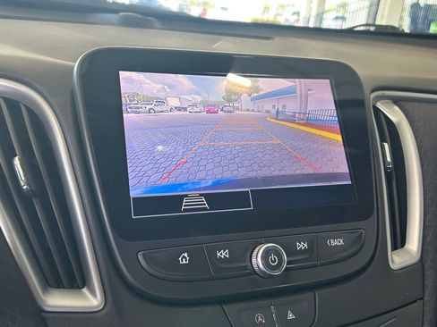 Used 2023 Chevrolet Malibu LT image 12