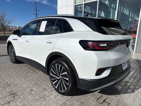 Used 2023 Volkswagen ID.4 Pro S Plus image 4