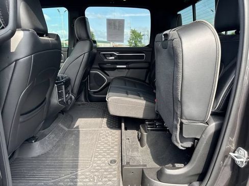 Used 2022 RAM 1500 Laramie w/ Sport Appearance Package AWD/4WD image 28