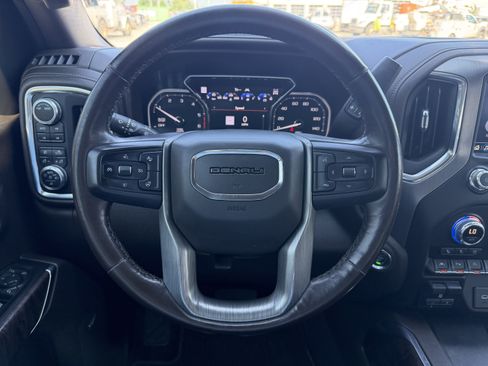 Used 2021 GMC Sierra 1500 Denali w/ Denali Ultimate Package AWD/4WD image 16