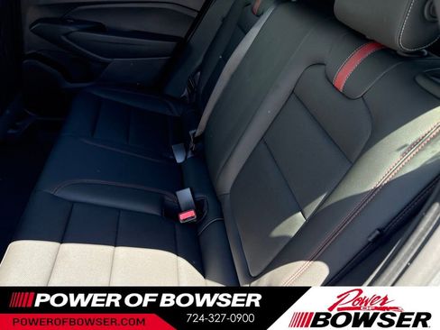 New 2026 Chevrolet Trax RS w/ Sunroof Package FWD image 5