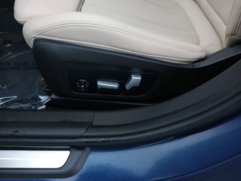 Used 2023 BMW 330i xDrive Sedan w/ Driving Assistance Package image 16