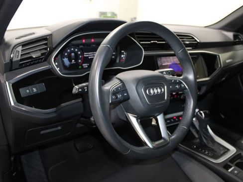 Used 2025 Audi Q3 2.0T Premium AWD/4WD image 18