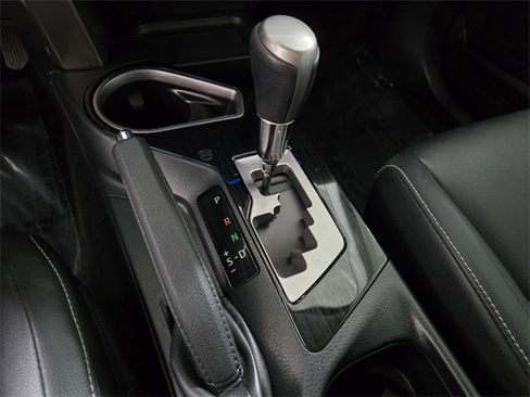 Used 2017 Toyota RAV4 Limited image 37