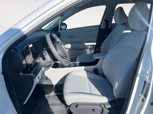 Certified 2026 Hyundai Kona SE image 9