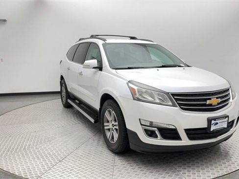 Used 2016 Chevrolet Traverse LT image 8