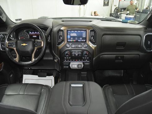 Used 2022 Chevrolet Silverado 3500 High Country w/ LPO, Hitch Package AWD/4WD image 34