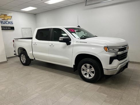 Used 2025 Chevrolet Silverado 1500 LT image 17