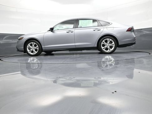 Used 2023 Honda Accord LX image 32
