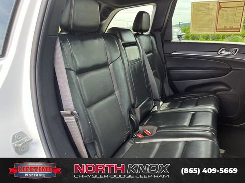 Used 2021 Jeep Grand Cherokee Limited w/ Luxury Group II RWD image 23