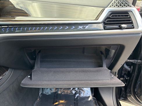 Used 2023 BMW X7 xDrive40i AWD/4WD image 53