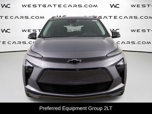 Used 2022 Chevrolet Bolt EUV LT w/ Driver Confidence Package image 2