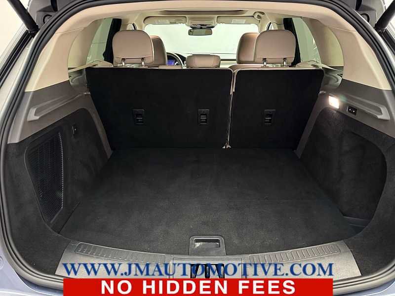 Used 2022 Lincoln Corsair AWD w/ Premium Package image 17
