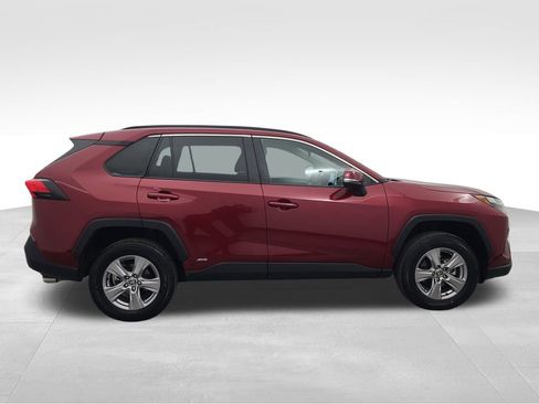 Used 2025 Toyota RAV4 XLE image 5