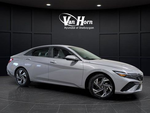 New 2026 Hyundai Elantra Limited FWD image 1