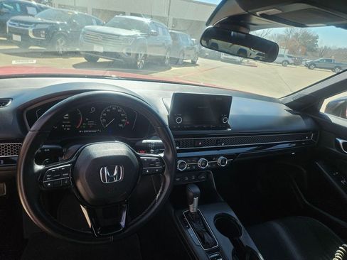 Used 2025 Honda Civic Sport image 16