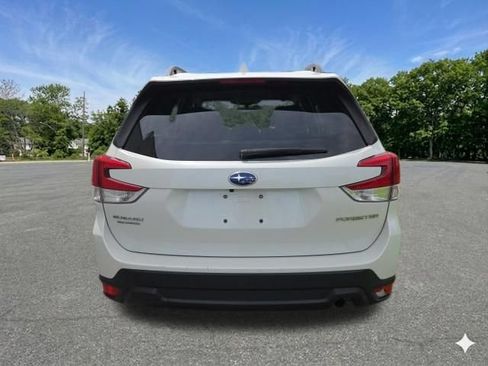 Used 2023 Subaru Forester Premium AWD/4WD image 7