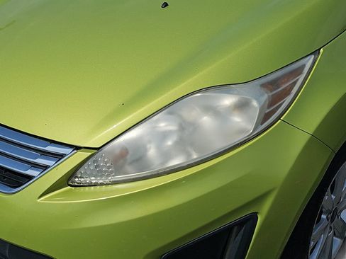 Used 2013 Ford Fiesta SE FWD image 30