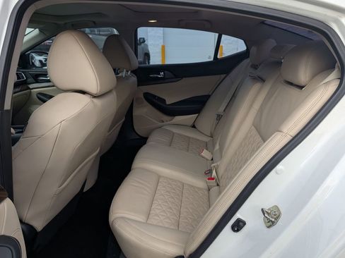 Used 2017 Nissan Maxima Platinum image 9