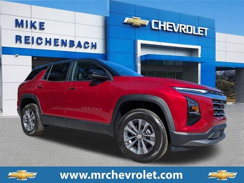 New 2026 Chevrolet Equinox LT w/ Convenience Package II image 1