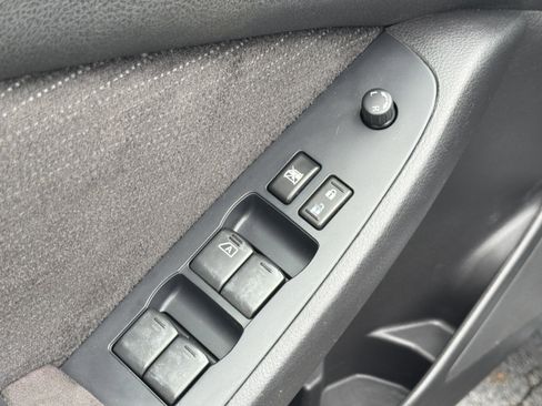 Used 2012 Nissan Altima 2.5 S FWD image 8