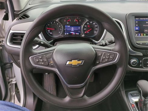 Certified 2022 Chevrolet Equinox LS w/ LS Convenience Package image 13