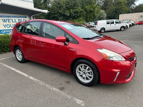 Used 2012 Toyota Prius V Three FWD image 3