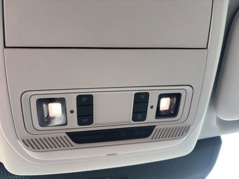 New 2026 Ford Explorer Active w/ Active Comfort Package RWD image 34