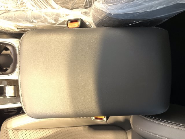 New 2026 Subaru Outback Limited AWD/4WD image 13