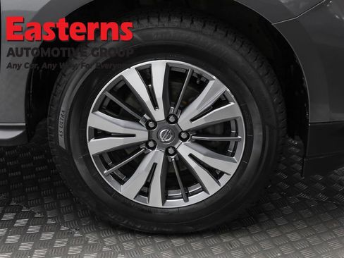 Used 2020 Nissan Pathfinder S image 34