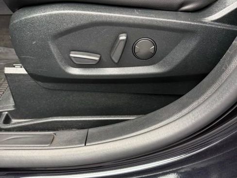 Used 2022 Ford Edge SEL w/ Convenience Package image 38