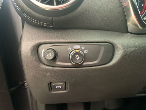 Used 2024 Chevrolet Blazer LT w/ Convenience Package image 23