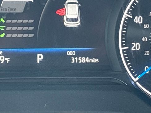 Used 2024 Toyota Venza Nightshade image 21