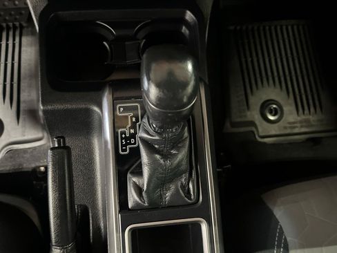 Used 2021 Toyota Tacoma TRD Sport AWD/4WD image 14