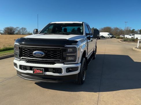 Used 2024 Ford F250 XL w/ STX Appearance Package image 3