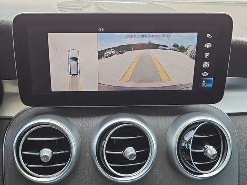 Certified 2021 Mercedes-Benz GLC 300 image 10