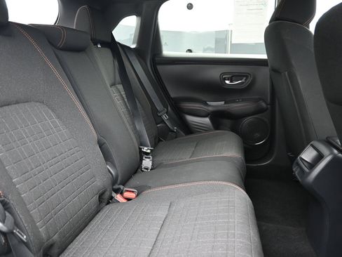 Used 2025 Honda HR-V Sport image 25