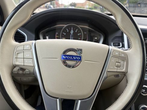 Used 2015 Volvo XC60 T6 Platinum FWD image 37