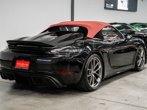 Used 2023 Porsche 718 Boxster Spyder RWD image 47