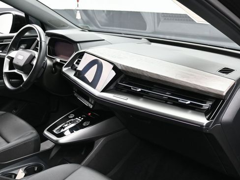 Used 2024 Audi Q4 e-tron Prestige w/ Black Optic Package image 35